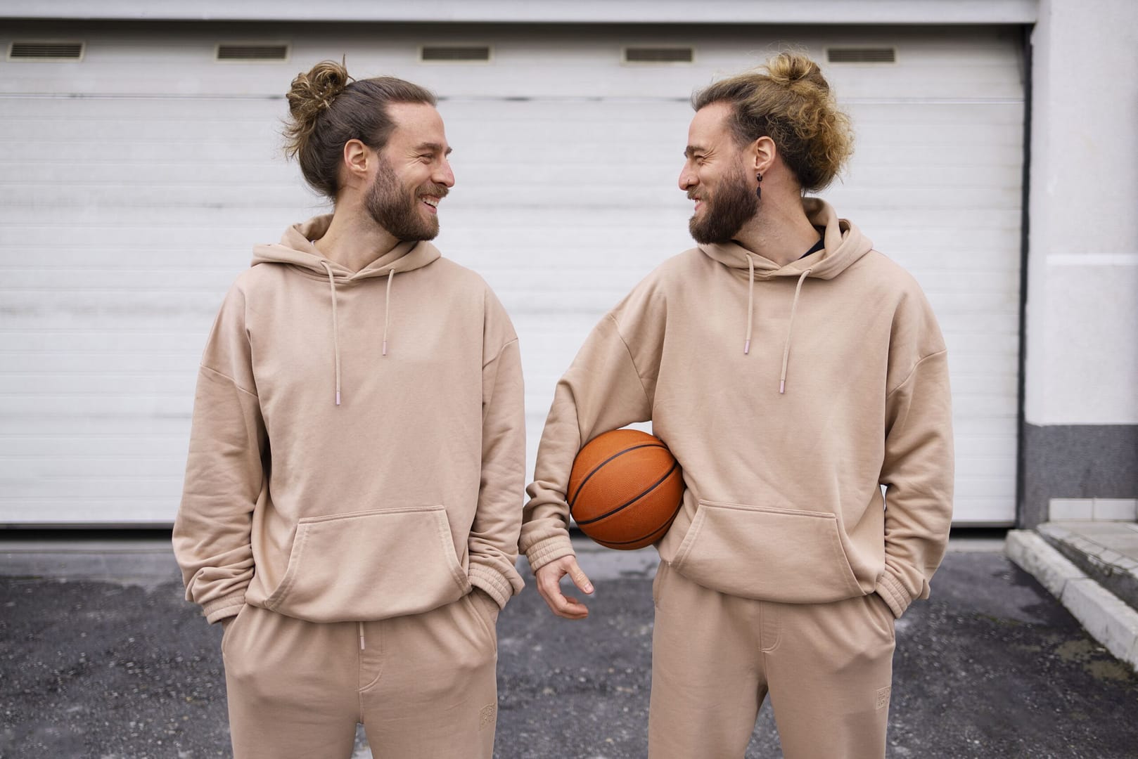 Hoodie Manufacturers Review Cover